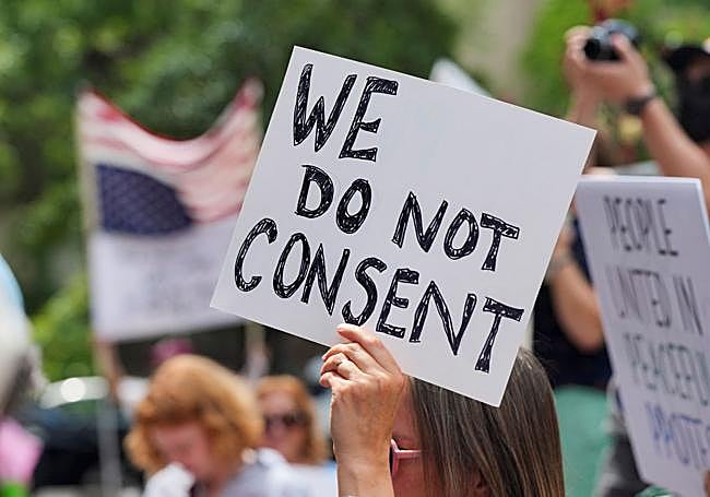 Una protesta contra el despliegue de fuerzas federales en Washington.