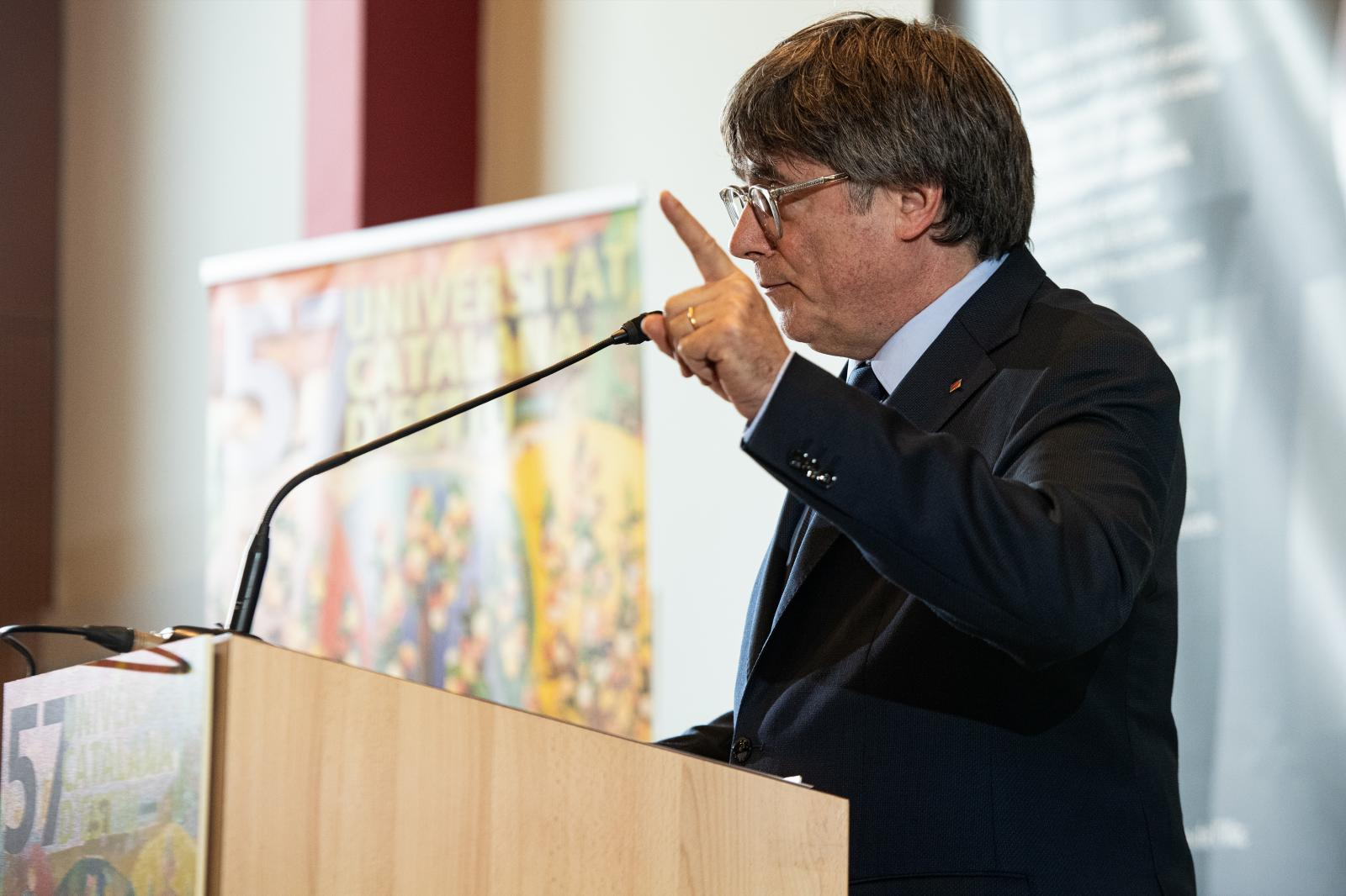 Puigdemont avisa a Sánchez de que si «falla la lengua, falla todo»