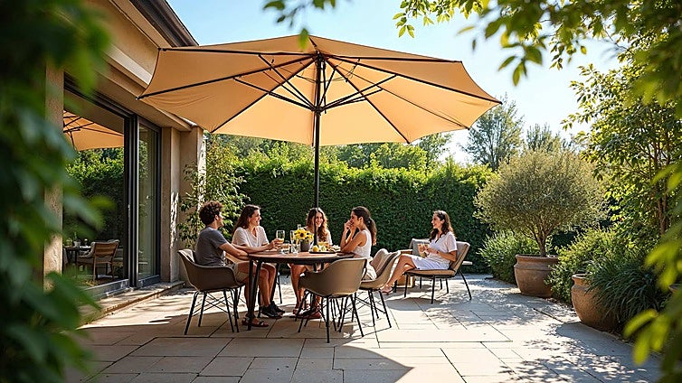 Sombrilla excéntrica para tu terraza y jardín: Amplia sombra con protección solar