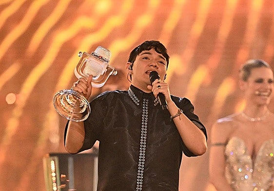 El austríaco Johannes Piestz se hizo con el triunfo en la última gala de Eurovisión.