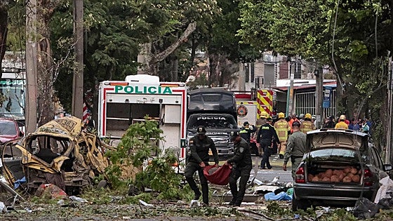 Al menos 6 muertos y más de 76 heridos en un ataque con explosivos a una base militar en Colombia