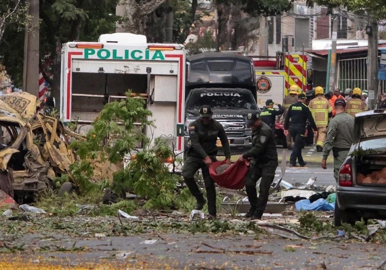 Al menos 6 muertos y más de 76 heridos en un ataque con explosivos a una base militar en Colombia