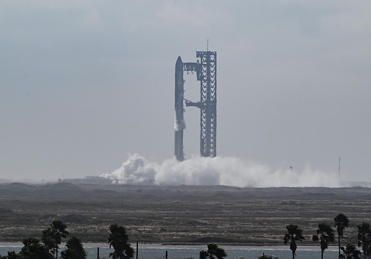 La Starship, lista para despegar por décima vez.