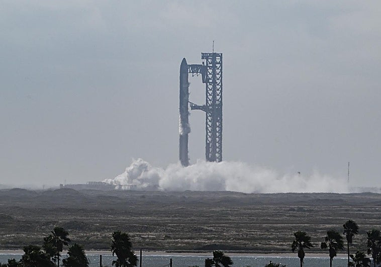 Elon Musk lanza por décima vez su cohete gigante. ¿Volverá a explotar?