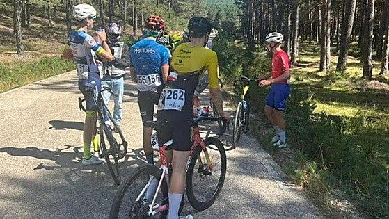 Muere un ciclista de 18 años tras una caída masiva en Soria