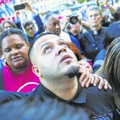 Abrego se dirige a la Oficina de Inmigración donde fue detenido de nuevo.