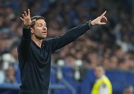 Xabi Alonso, durante el duelo entre Oviedo y Real Madrid en el Tartiere.