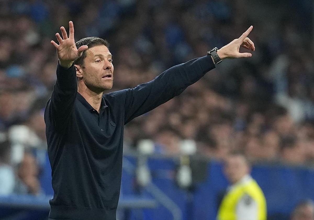 Xabi Alonso, durante el duelo entre Oviedo y Real Madrid en el Tartiere.