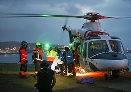 Evacuación de la joven que se precipitó en el Cerro, en mayo de 2023.