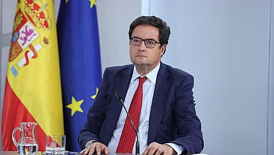 Óscar López cancela su asistencia al mayor foro de digitalización tras la polémica por un contrato con Huawei