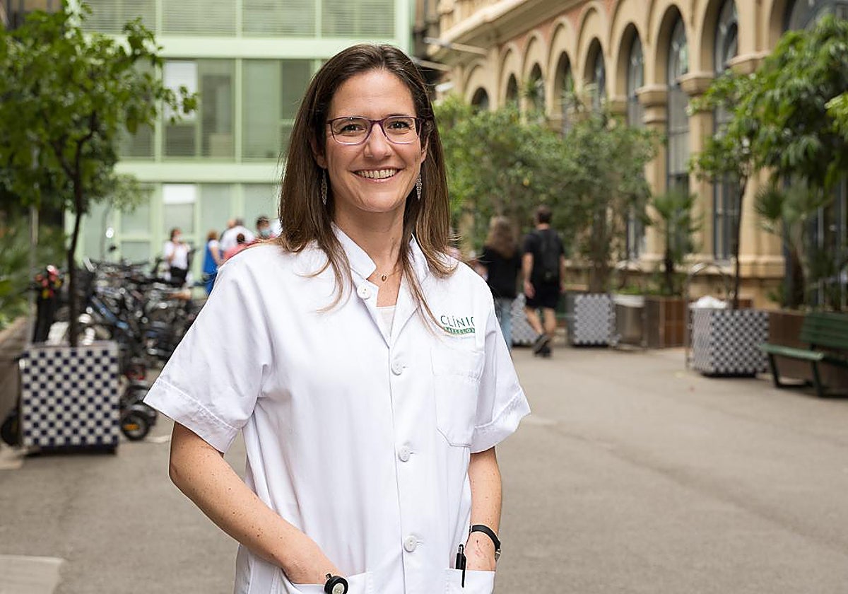 Marta Farrero, cardióloga del Hospital Clínic de Barcelona, que ha coordinado el documento que relaciona la salud mental con la enfermedad cardiovascular.