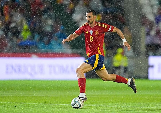Fabián Ruiz, durante un partido de la selección española.