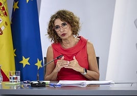 La vicepresidenta primera y ministra de Hacienda, María Jesús Montero, durante una rueda de prensa posterior a la reunión del Consejo de Ministros