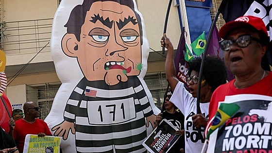 Bolsonaro se enfrenta a una pena de siete años de prisión en un juicio al que no asiste