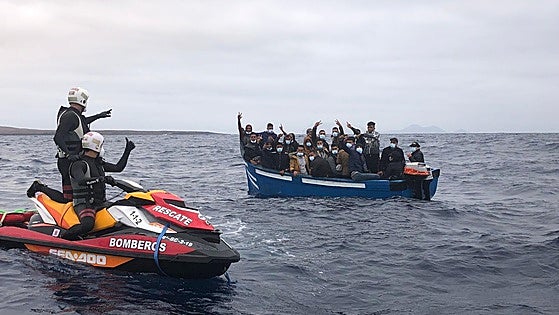 Rescatan los cadáveres de 7 inmigrantes que iban a bordo de pateras en aguas de Almería