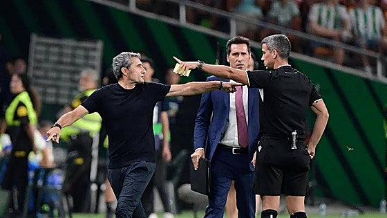 Cuatro partidos de sanción a Valverde por su expulsión en La Cartuja