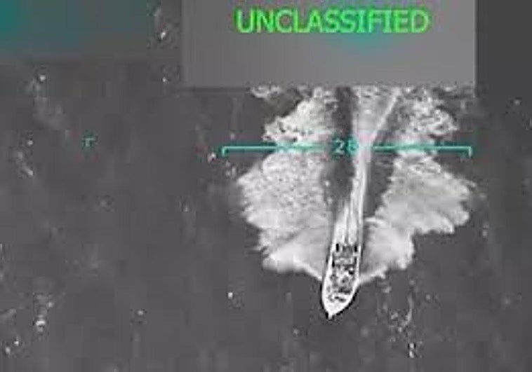 Imagen de la lancha hundida por EE UU.