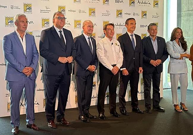 Autoridades en la presentación de Madrid.