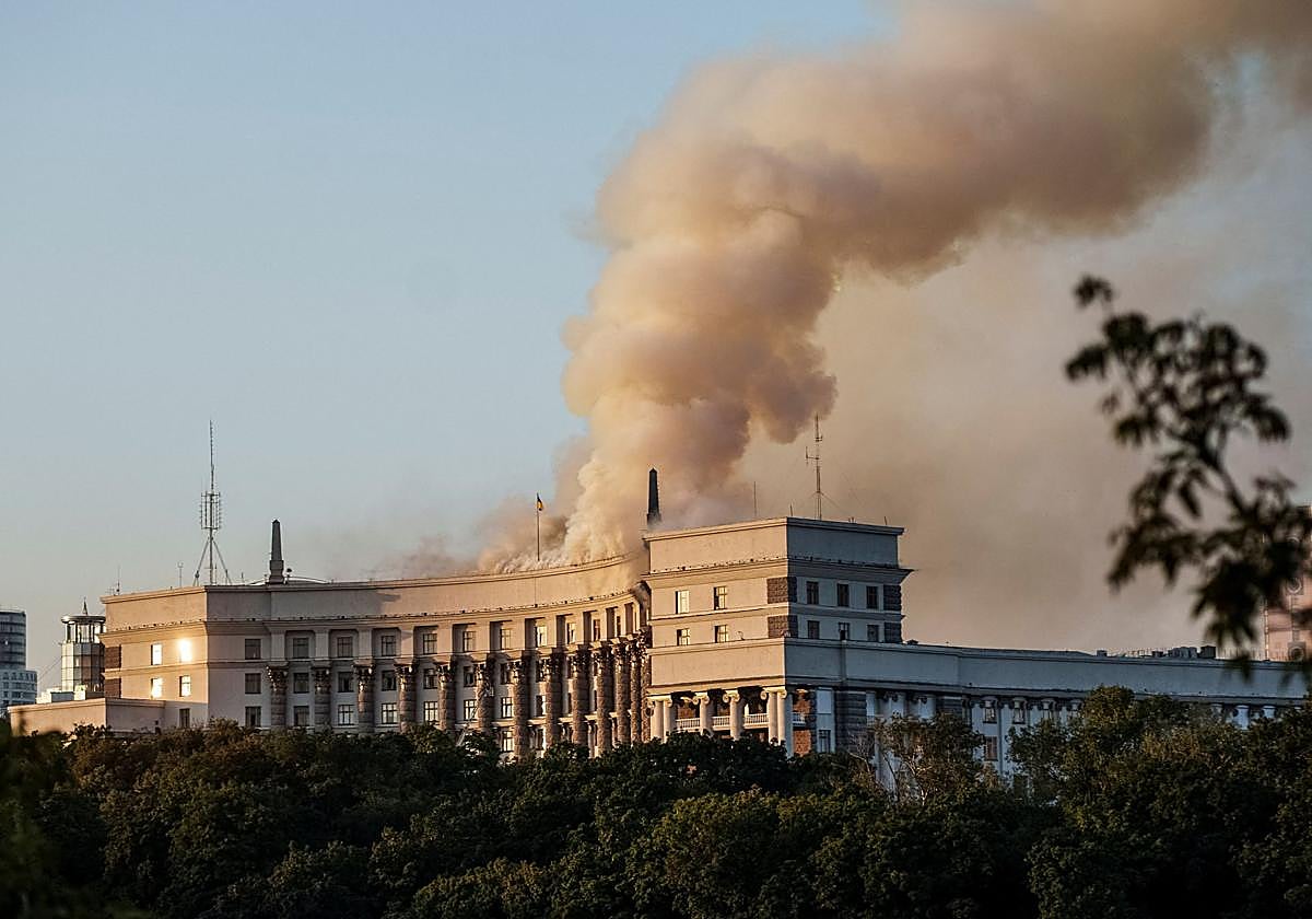 Trump convoca a los líderes europeos en Washington y declara que no está «contento» con Putin