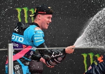 Dani Holgado estrena su palmarés en Moto2