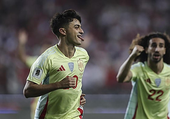 Pedri celebra el tanto que abrió la histórica goleada de España ante Turquía.
