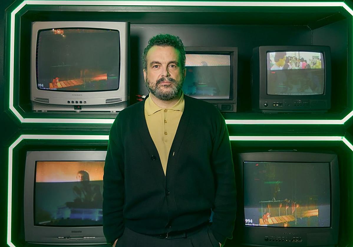 Nacho Vigalondo, en una imagen promocional de 'Tribute'.