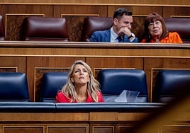 La vicepresidenta segunda y ministra de Trabajo, Yolanda Díaz, este martes durante el debate de los permisos parentales en el Congreso.