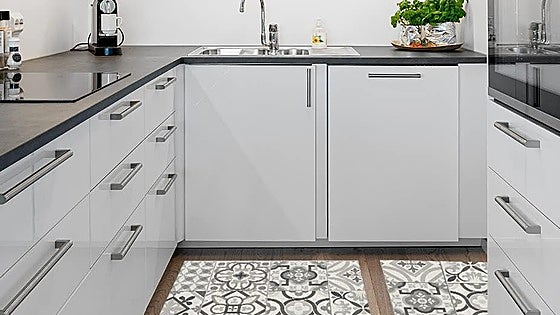 Viste tu casa con estas prácticas alfombras vinílicas para el hogar