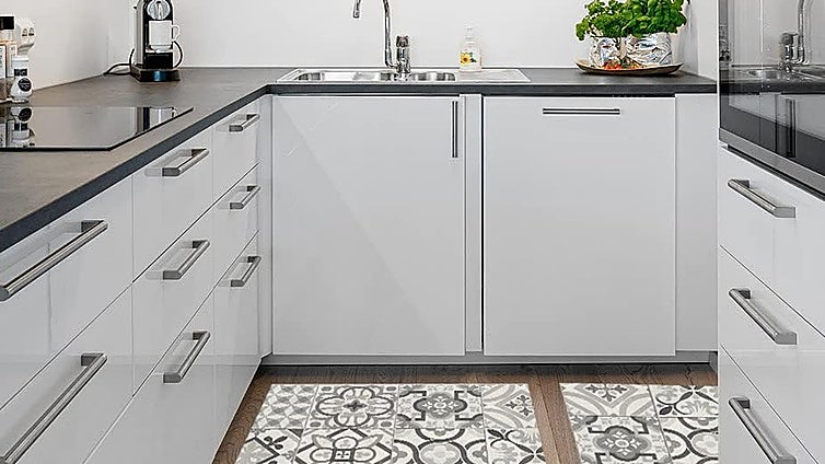 Viste tu casa con estas prácticas alfombras vinílicas para el hogar