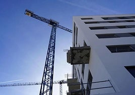 Edificio de viviendas en construcción