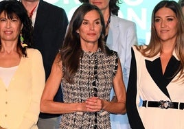 Doña Letizia, más Reina que nunca, se vuelve a vestir contra la trata de mujeres