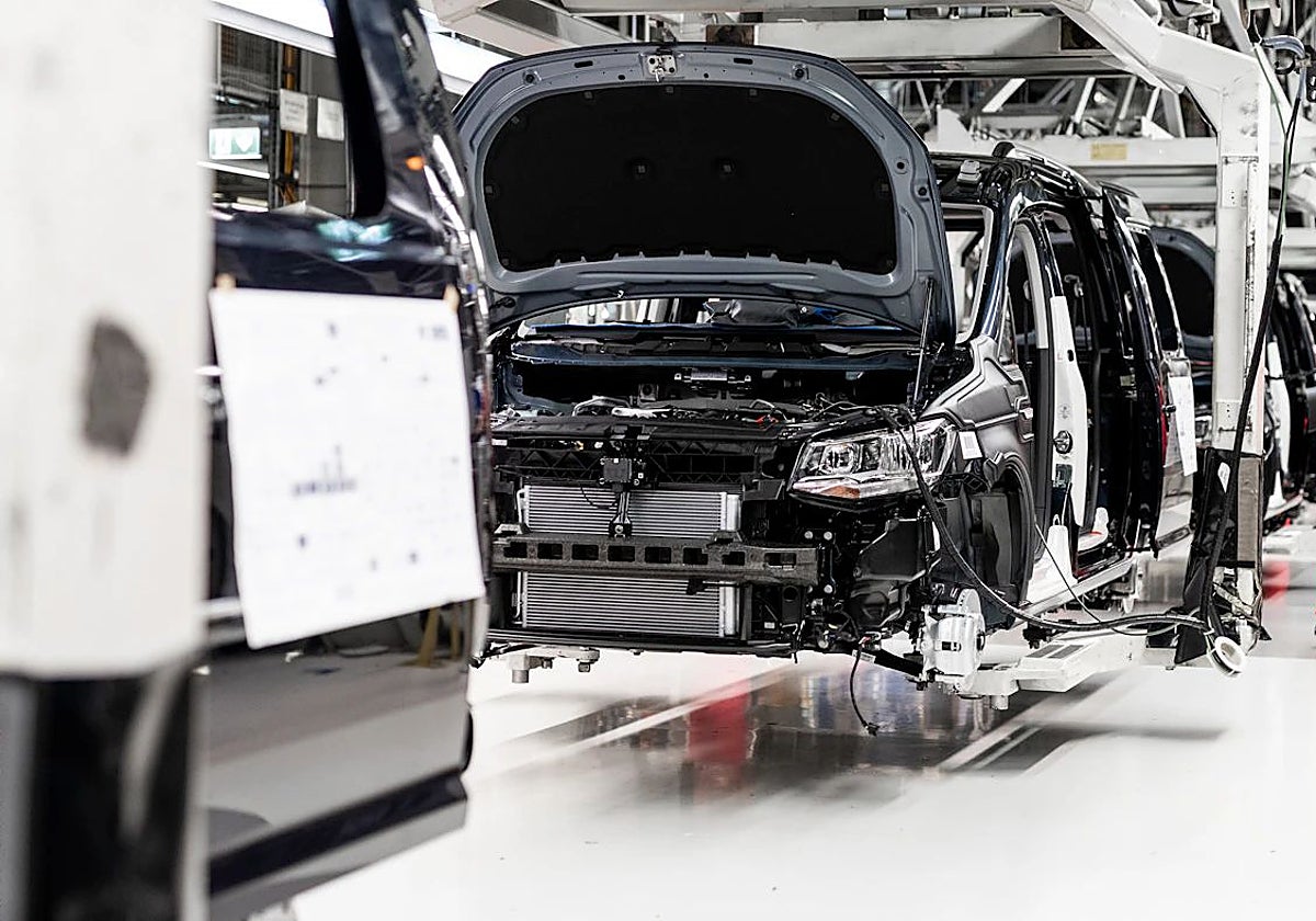 Apuesta por el coche eléctrico para descarbonizar el transporte por carretera