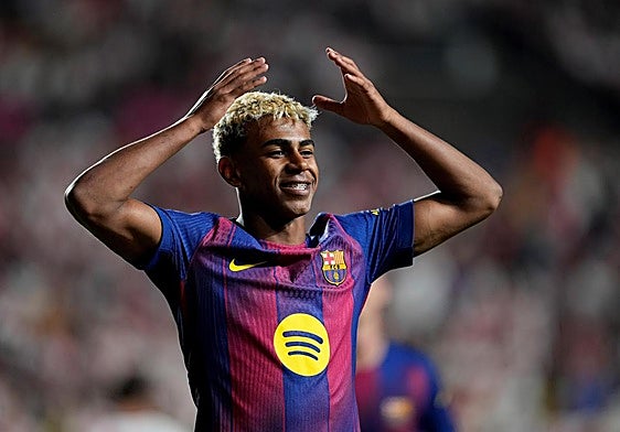 Lamine Yamal celebra su gol ante el Rayo Vallecano.