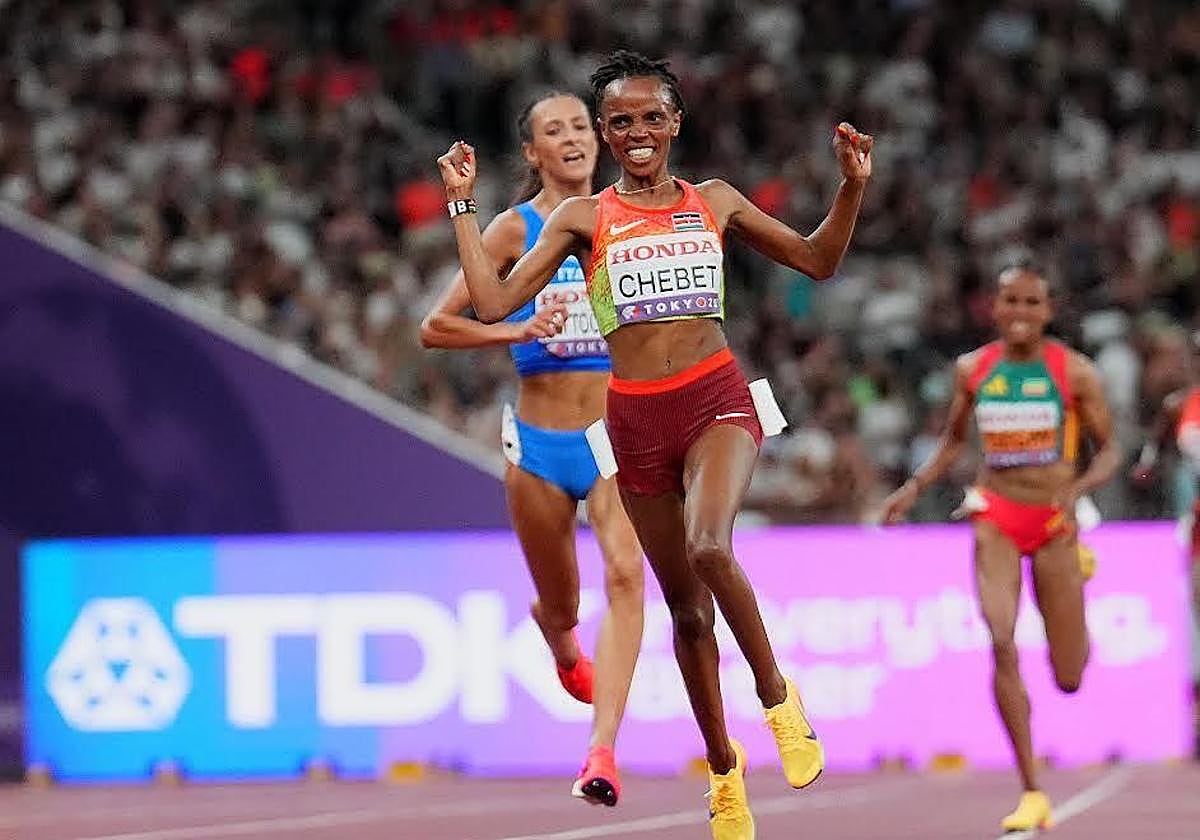 Chebet supera a Battocletti.