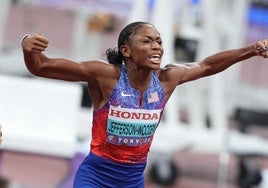 Jefferson-Wooden celebra su victoria.