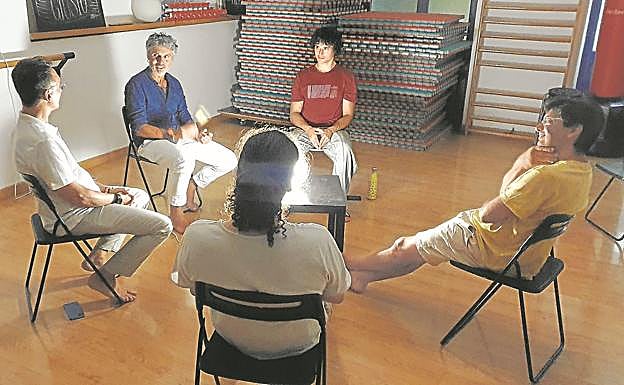 Expertos abogan por ofrecer un mayor «apoyo social» a la figura del padre por medio de redes y grupos de reflexión.