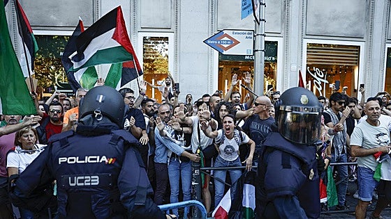 El PSOE responde a Feijóo que las protestas en La Vuelta «honran» la imagen de España