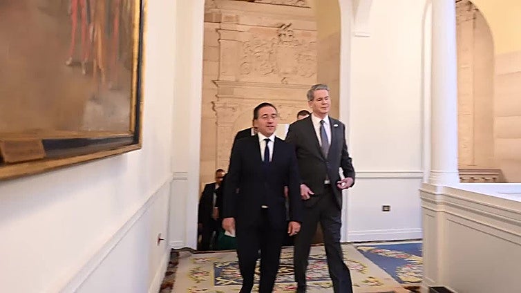 Vídeo del encuentro del Secretario del Tesoro de EEUU con los ministros de Asuntos Exteriores y Economía, Comercio y Empresa de España