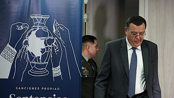 La Justicia colombiana condena a la antigua cúpula de las FARC a la búsqueda de miles de personas desaparecidas