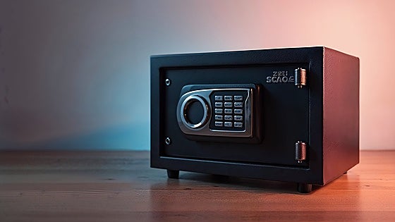 Protege tus objetos de valor con esta caja fuerte compacta, segura y práctica