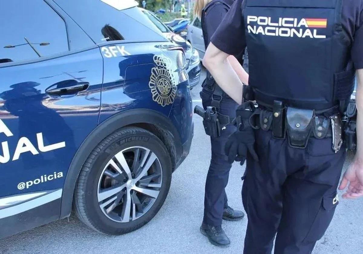 Imagen de archivo, agentes de la Policía Nacional