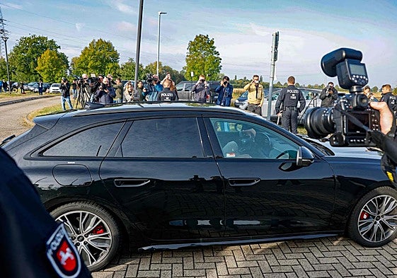 Christian Brückner ha abandonado la cárcel este miércoles en el vehículo de su abogado.