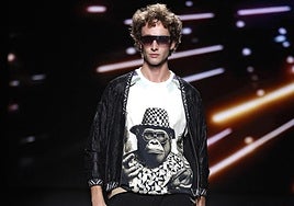 Uno de los estilismos de Custo Barcelona.