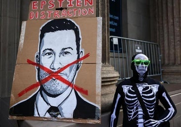 Trump sigue con su cruzada contra los medios que le critican: «Tal vez deberían quitarles las licencias»