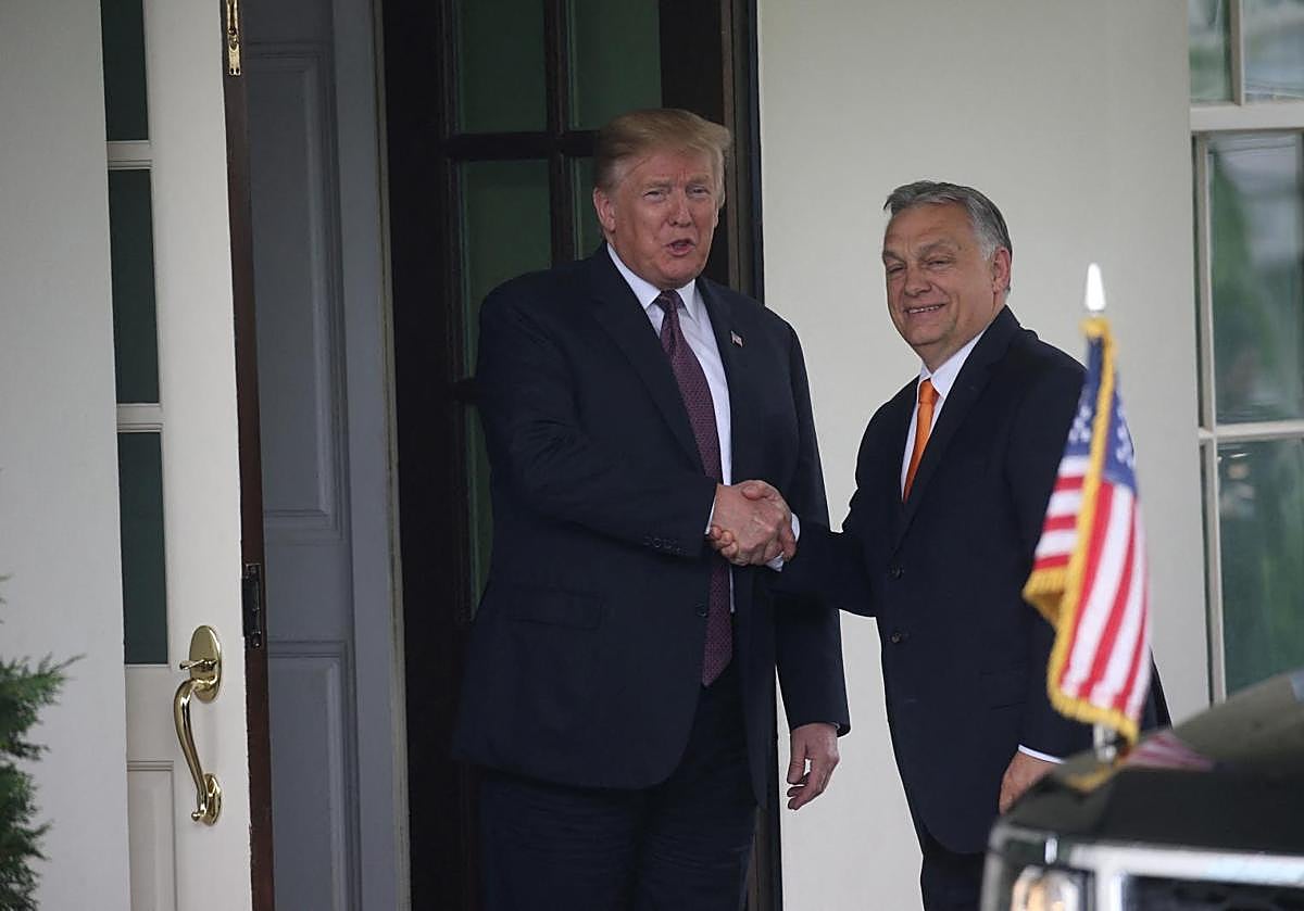 Donald Trump y el primer ministro húngaro, Viktor Orbán, en una imagen de archivo.