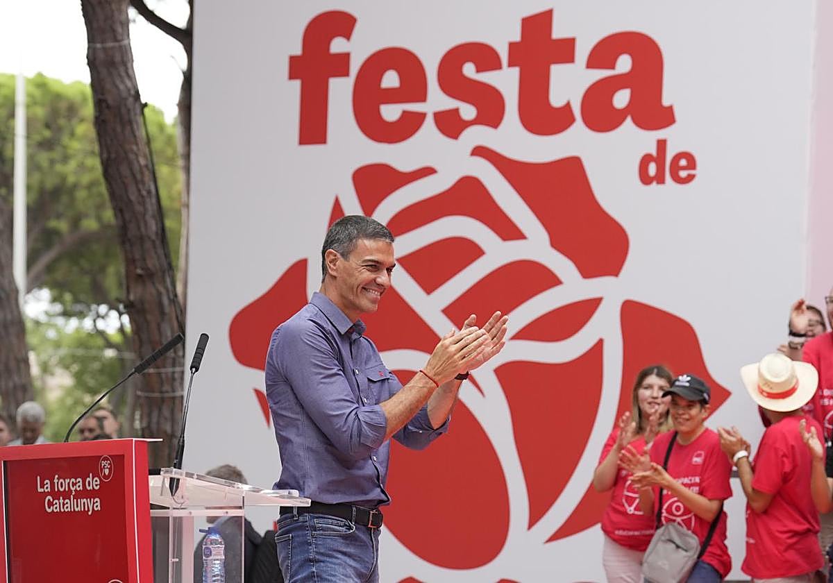 El presidente del Gobierno, Pedro Sánchez, participa en la tradicional Fiesta de la Rosa