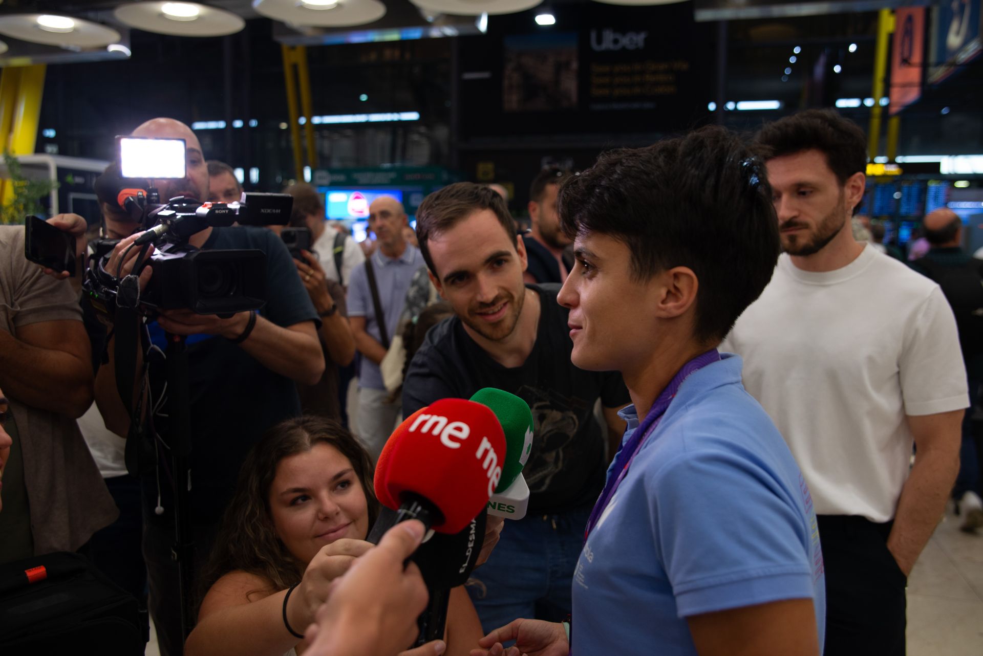 María es la primera atleta de la historia que emula un bicampeonato en dos Mundiales consecutivos e iguala a tres leyendas del deporte como Carl Lewis, Usain Bolt y Mo Farah