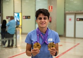 María Pérez ya está en España con sus dos oros