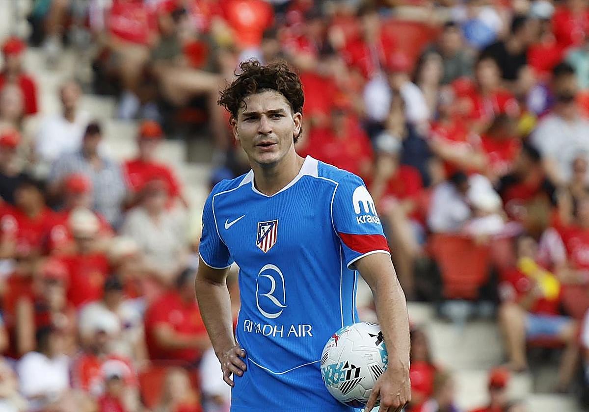 Julián Alvarez falló un penalti en la priemra parte.