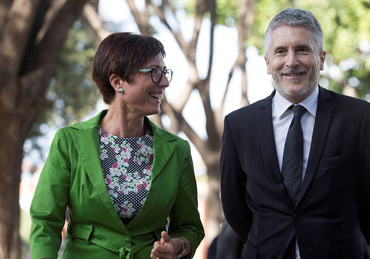 La exdirectora de la Guardia Civil María Gámez con Fernando Grande Marlaska